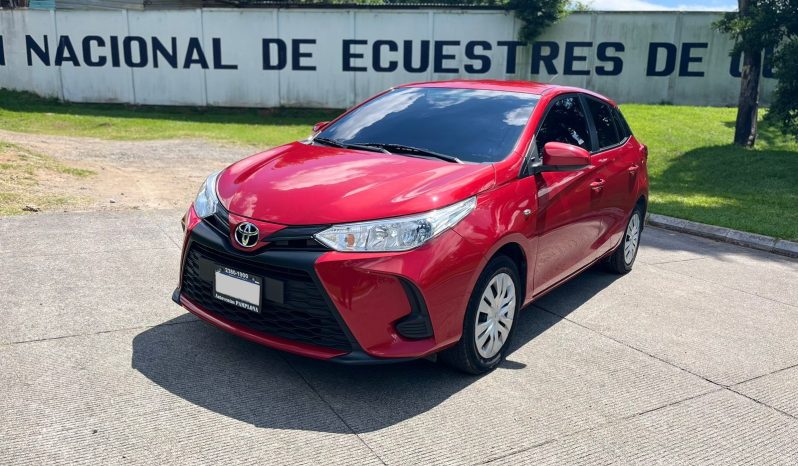 TOYOTA YARIS 2022 lleno