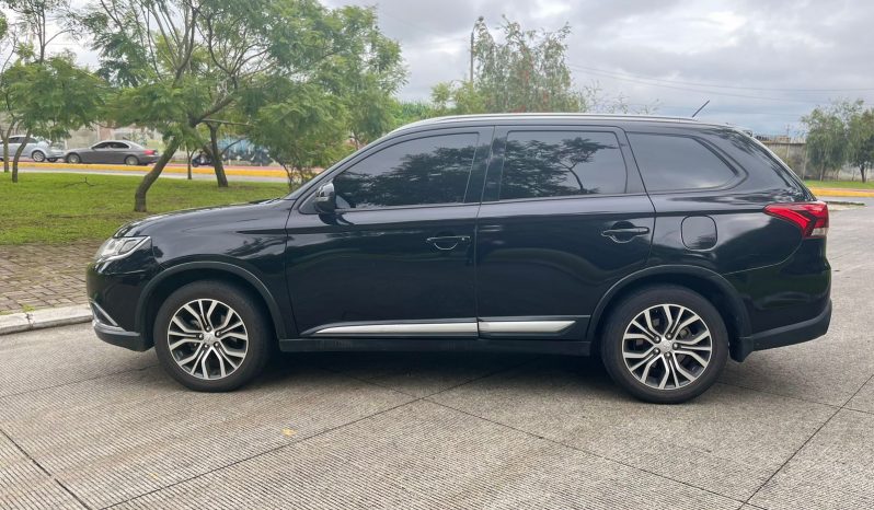 MITSUBISHI OUTLANDER GLX 2017 lleno