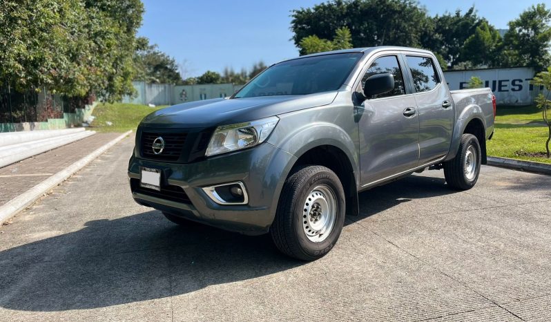 NISSAN NP300 4X4 2017 lleno