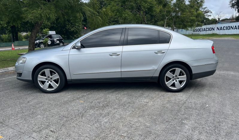 VOLKSWAGEN PASSAT 2009 lleno