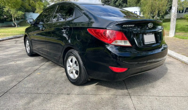 HYUNDAI ACCENT 2015 lleno